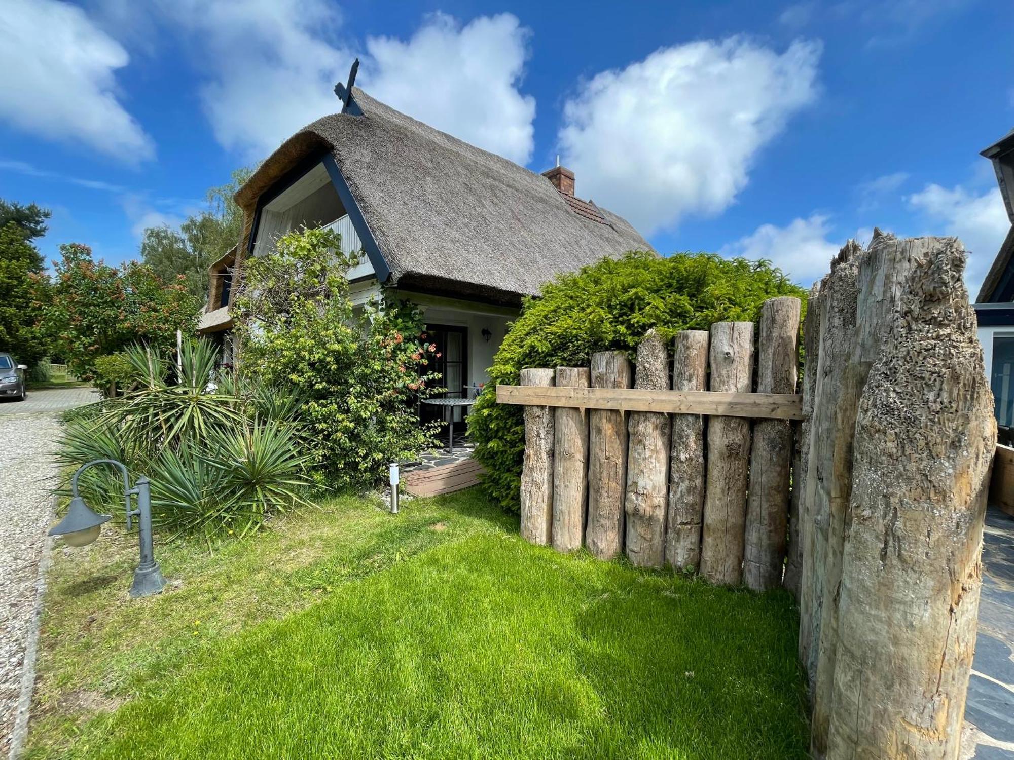 Landhaus Darss Wieck Bagian luar foto