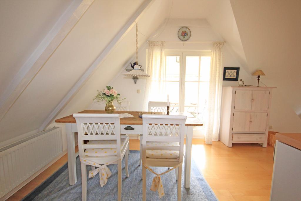 Landhaus Darss Wieck Bagian luar foto